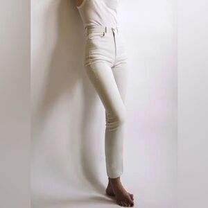 imogene + willie Elizabeth jeans- ecru
